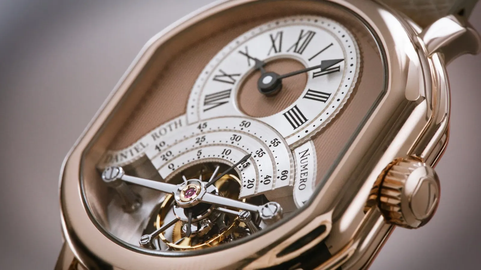 Image du film Tourbillon Rose Gold